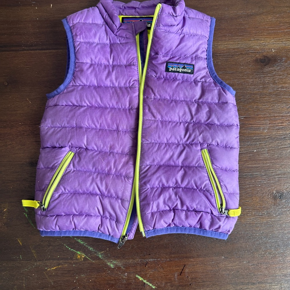 Child patagonia puffy vest